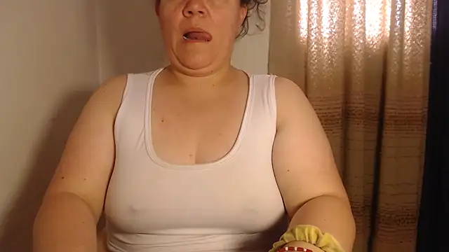 agathamiller01's cam snapshot