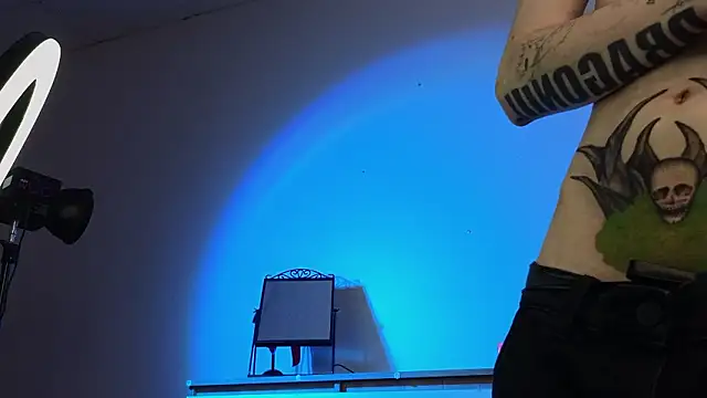 em0_b0y live sex cam