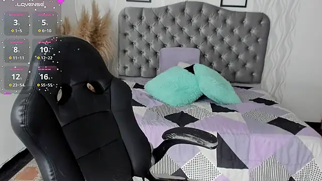 katt_eyes_'s cam snapshot