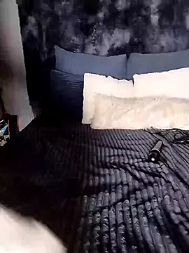 QUEENZAZA's cam snapshot