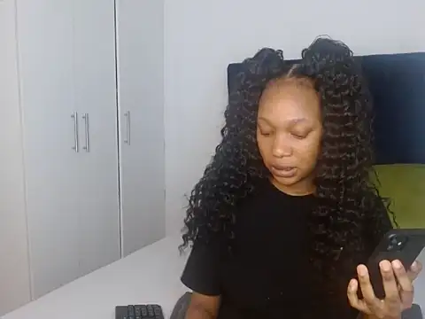 LustyBerry's cam snapshot