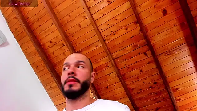 Tom_Bailey live sex cam