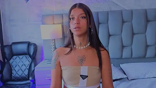 CoralRigan live sex cam