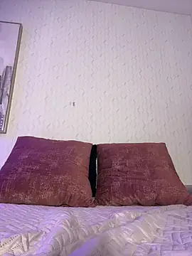 HoneyMollyX live sex cam