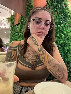 lucyrossink live sex cam