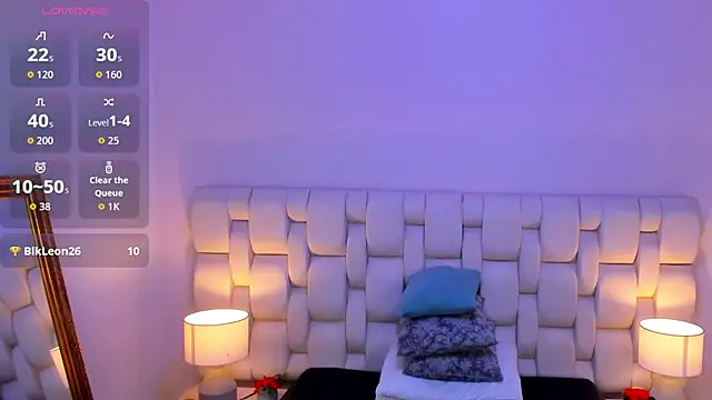 MiaYMolly live sex cam