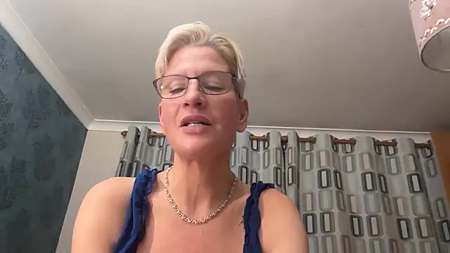 JennyHazel1 live sex cam