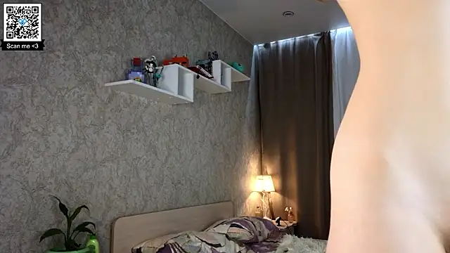 AnnyiBlue live sex cam