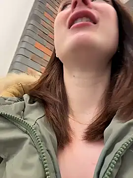 Dina_Tease live sex cam