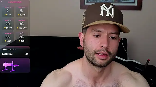 hairyncuteass live sex cam