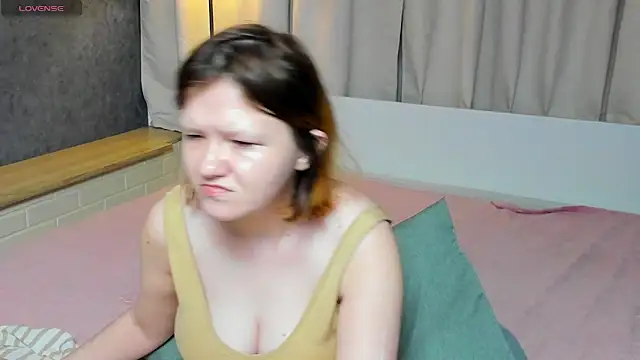 Nora_lovvvv's cam snapshot