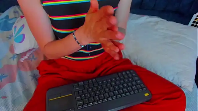 fulfill_fantasies1's cam snapshot