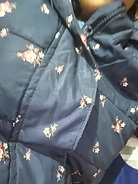 Aidakhan1212's cam snapshot