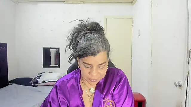 vikyadams's cam snapshot