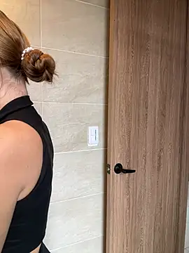 Nikii__'s cam snapshot