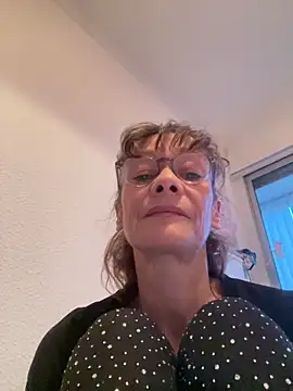 Chris06d22@xh's cam snapshot