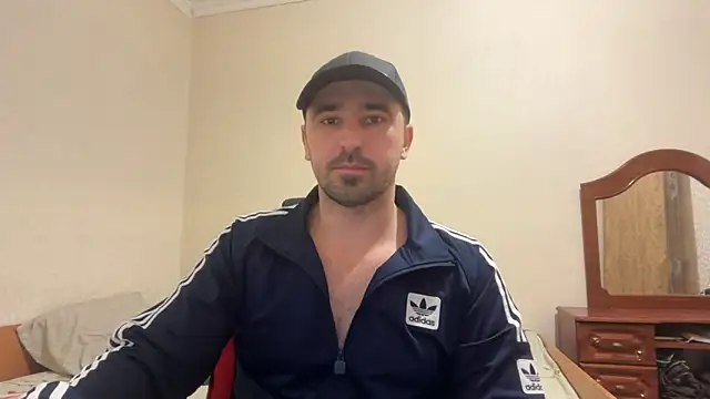 Hard_to_Obey's cam snapshot