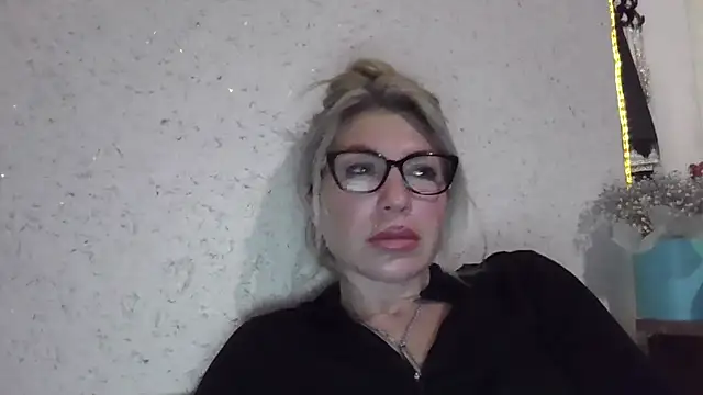 fox_red_lady7's cam snapshot