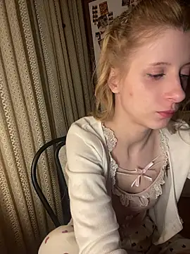 amorearte_m's cam snapshot