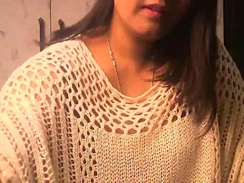 URs_RIYA's cam snapshot