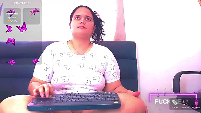 brunnette_hot's cam snapshot