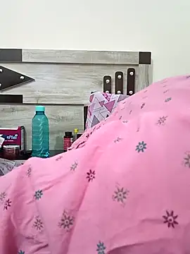 SpicyQueenX69 live sex cam