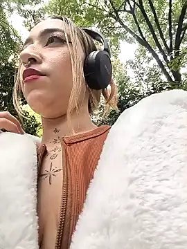 MollyCruz live sex cam