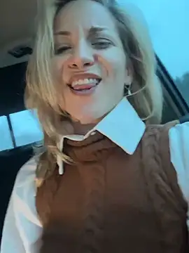 missdaisydiamond777 live sex cam