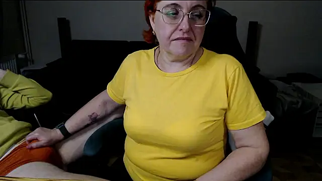 JoannaAndNeighbour live sex cam