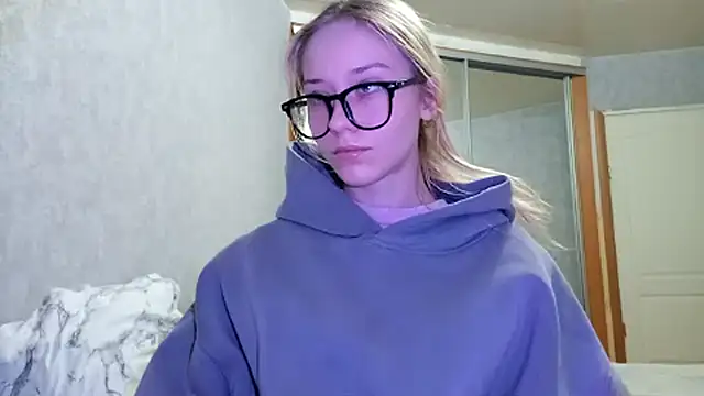 GlidedFill's cam snapshot