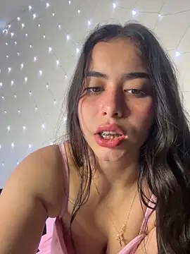 SophieRoyals's cam snapshot