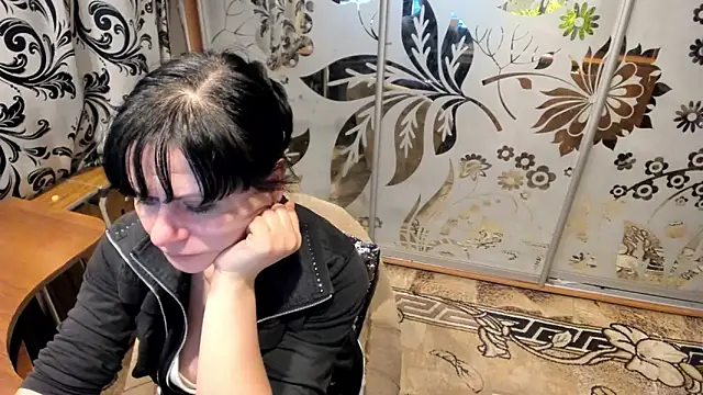 EVILENSA live sex cam