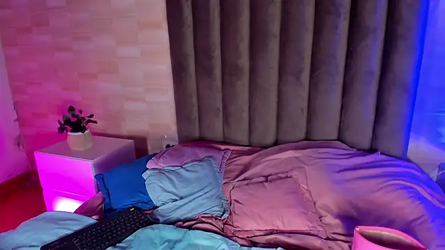 Little_Angelica18 live sex cam