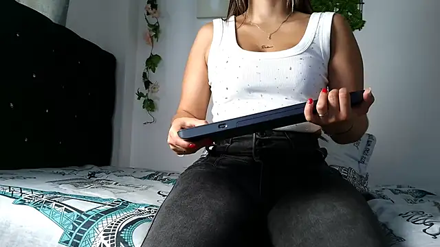 abella-lemus's cam snapshot