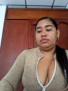 Sarahy-'s cam snapshot