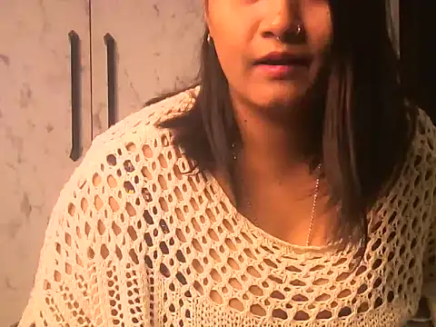 URs_RIYA's cam snapshot