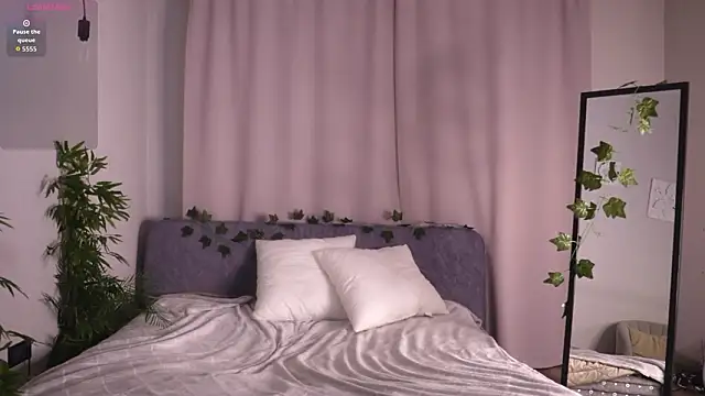 JaleesaIser live sex cam