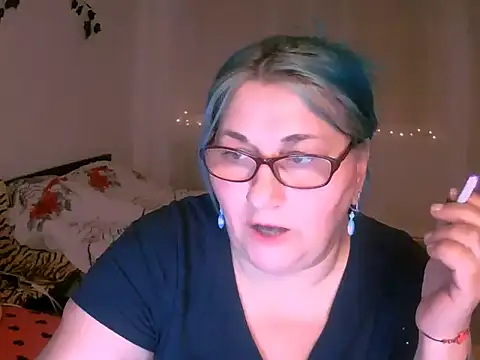 BlondyBigBoobs's cam snapshot