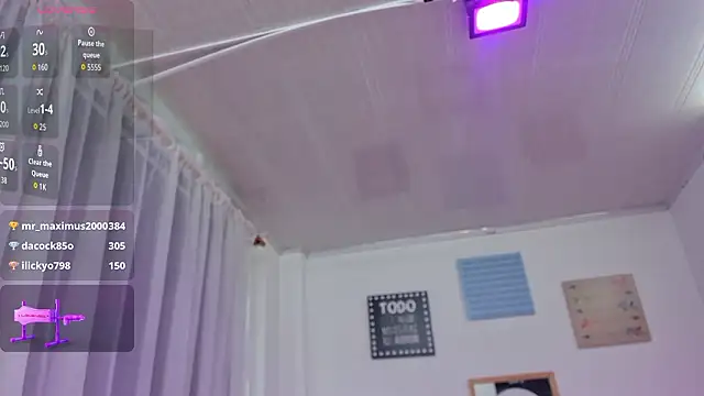 Pretty_Johnson_'s cam snapshot