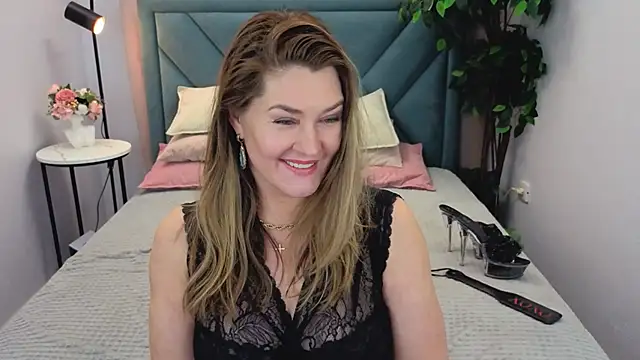 Adele_Russo's cam snapshot