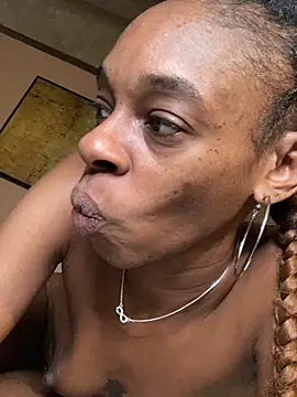 Jasmine_FullsShine's cam snapshot