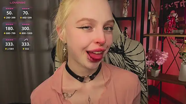 ElvenQueen's cam snapshot