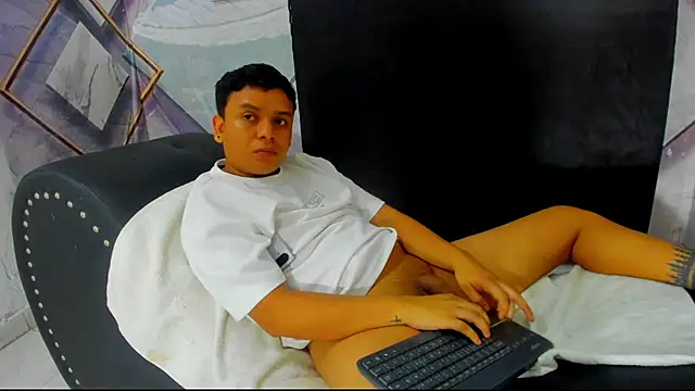 Candy_bhraun's cam snapshot