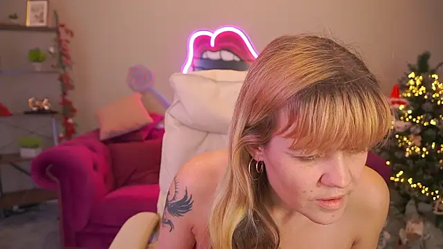 BellaLaPetit's cam snapshot