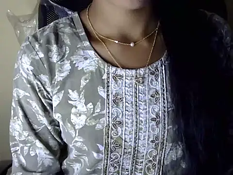 Khushi_v's cam snapshot