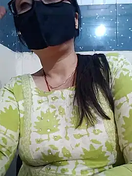 Aishwaryaa_69 live sex cam