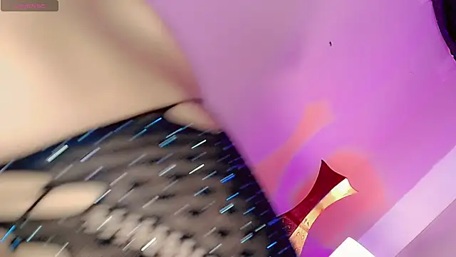 AithanaBlaze live sex cam