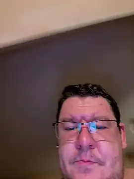 Tomi2244 live sex cam