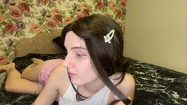 ElizabethKolm's cam snapshot