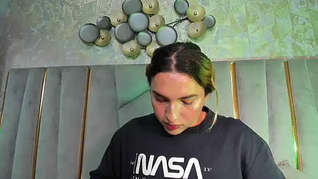 TomLondon_ live sex cam